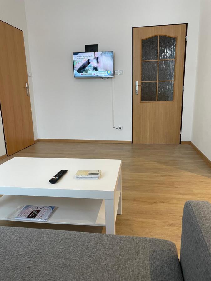 Apartmant T&T Cheb Bagian luar foto